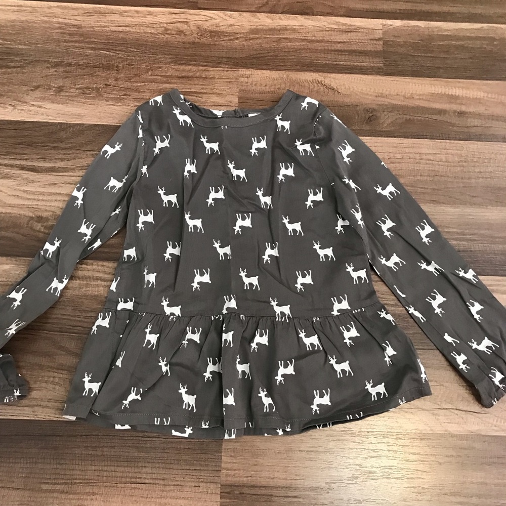 Carters Winter grey reindeer girls top size 6x